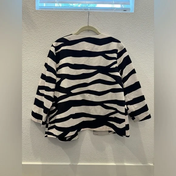 Chico’s blazer - Picture 4 of 5